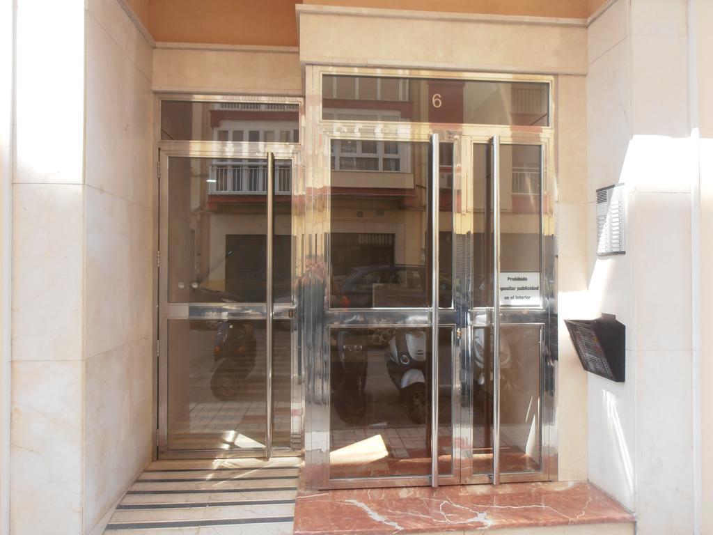 Center And Next To The 3 Bedrooms Apartament